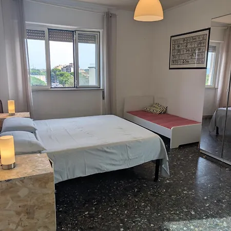 Interno 12 - Rooms In Shared Flat וירג'יו